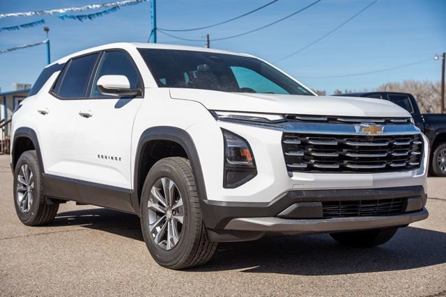 New 2026 Chevrolet Equinox LT FWD image 3