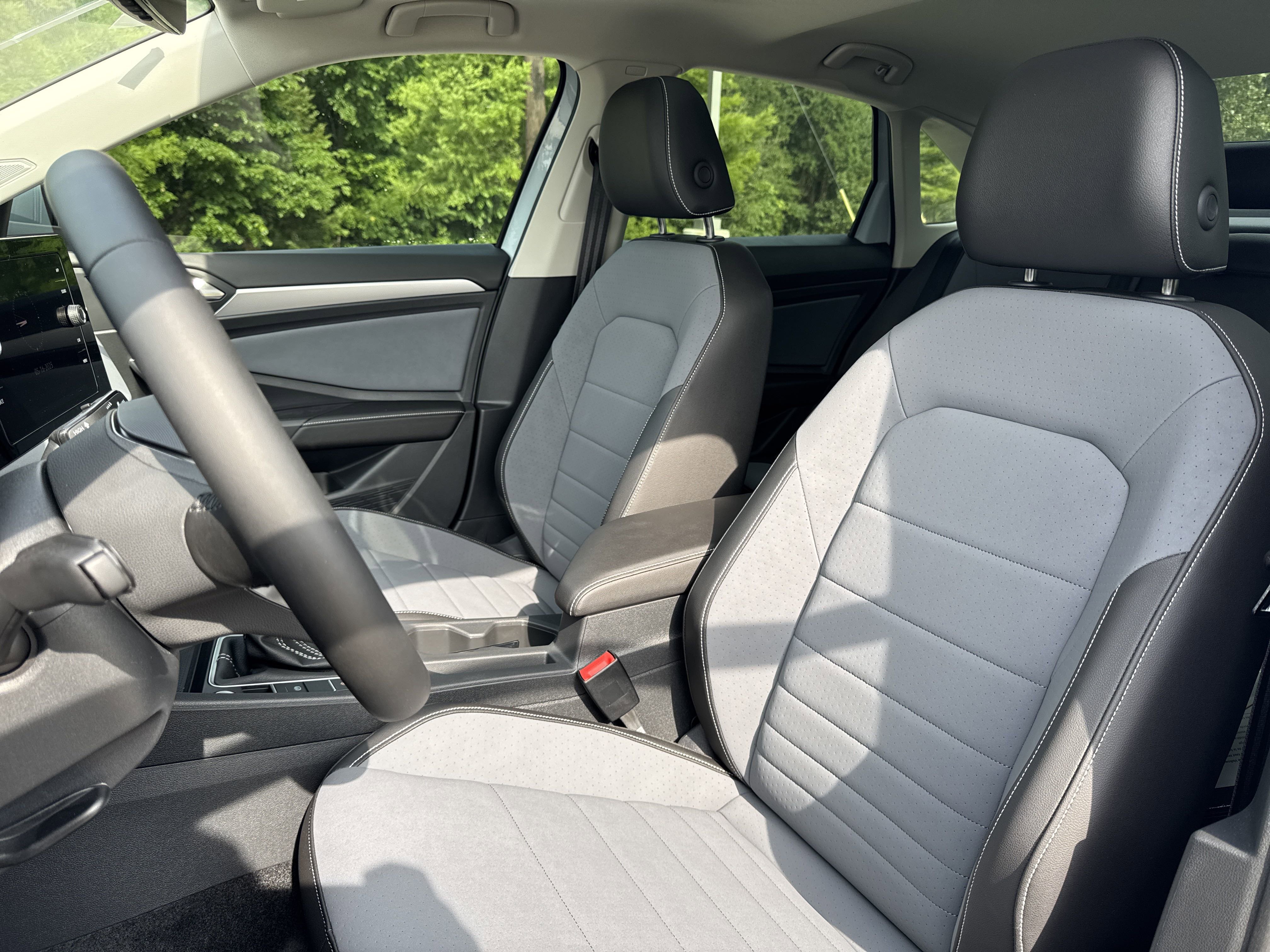 New 2026 Volkswagen Jetta SE FWD image 7
