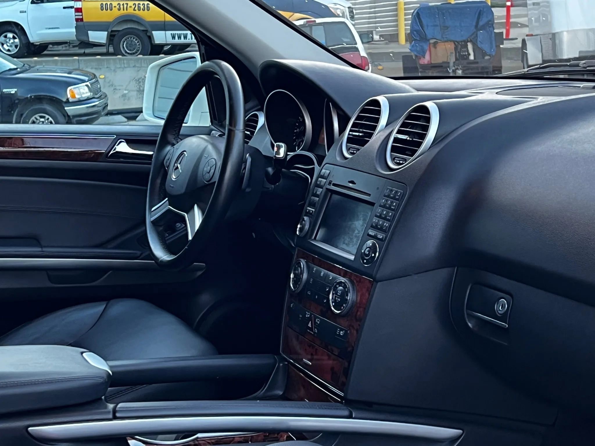 Used 2011 Mercedes-Benz ML 350 4MATIC image 25