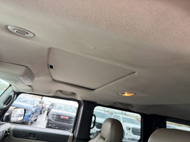 Used 2005 HUMMER H2 image 9