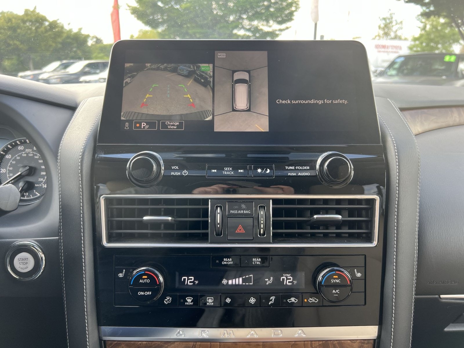 Used 2022 Nissan Armada SL AWD/4WD image 19