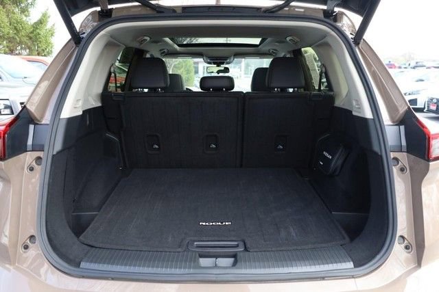 Certified 2025 Nissan Rogue SV w/ SV Premium Package image 7