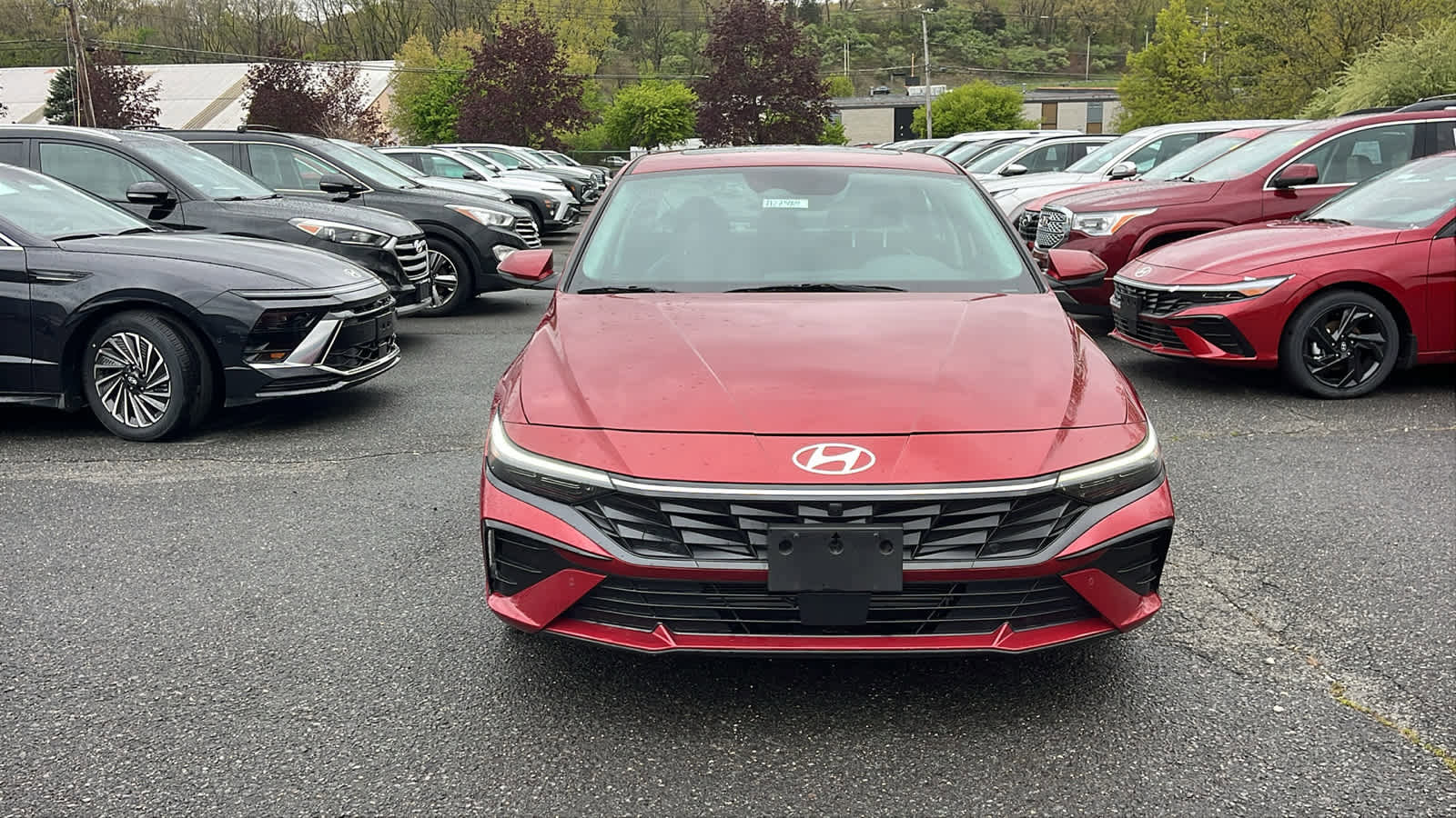 Used 2024 Hyundai Elantra Limited FWD image 2