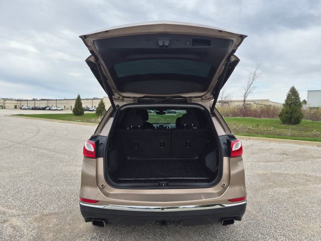 Used 2019 Chevrolet Equinox LT w/ Sun & Navigation Package AWD/4WD image 10