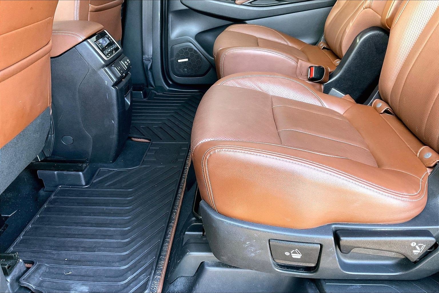 Used 2020 Subaru Ascent Touring w/ Popular Package #3 image 17