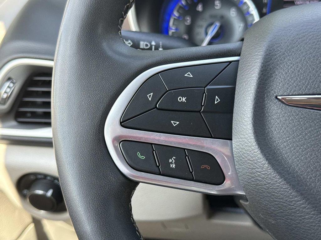 Used 2023 Chrysler Voyager LX FWD image 36