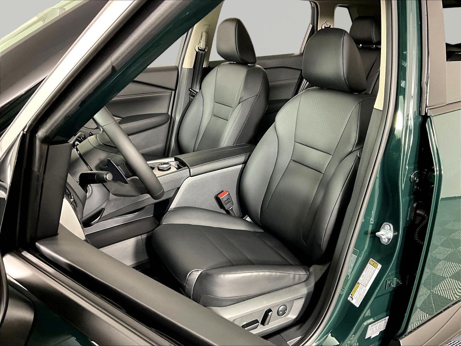New 2026 Nissan Rogue Dark Armor AWD/4WD image 17