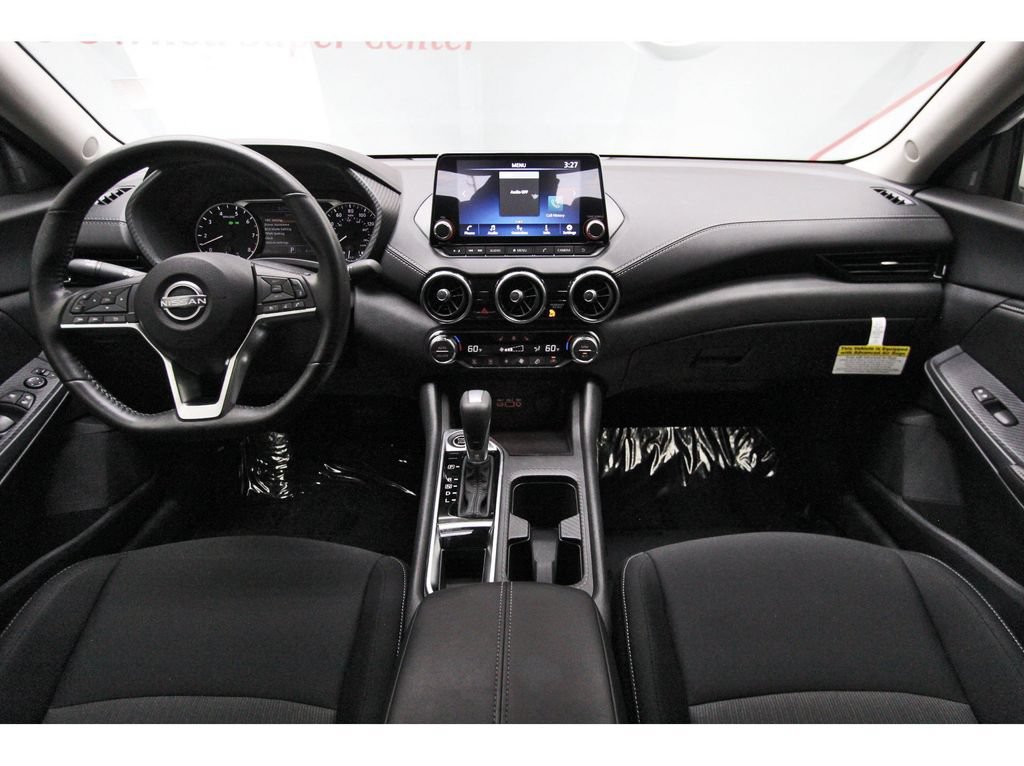 Used 2025 Nissan Sentra SV w/ All-Weather Package FWD image 7