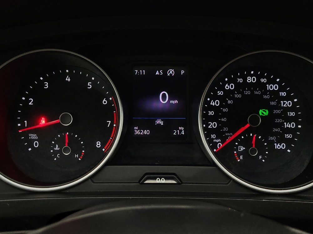 Used 2021 Volkswagen Tiguan SE image 23