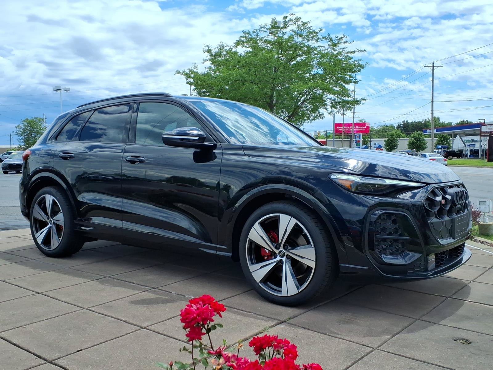 New 2026 Audi SQ5 Premium Plus AWD/4WD image 3
