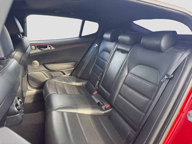 Used 2018 Kia Stinger GT2 image 13