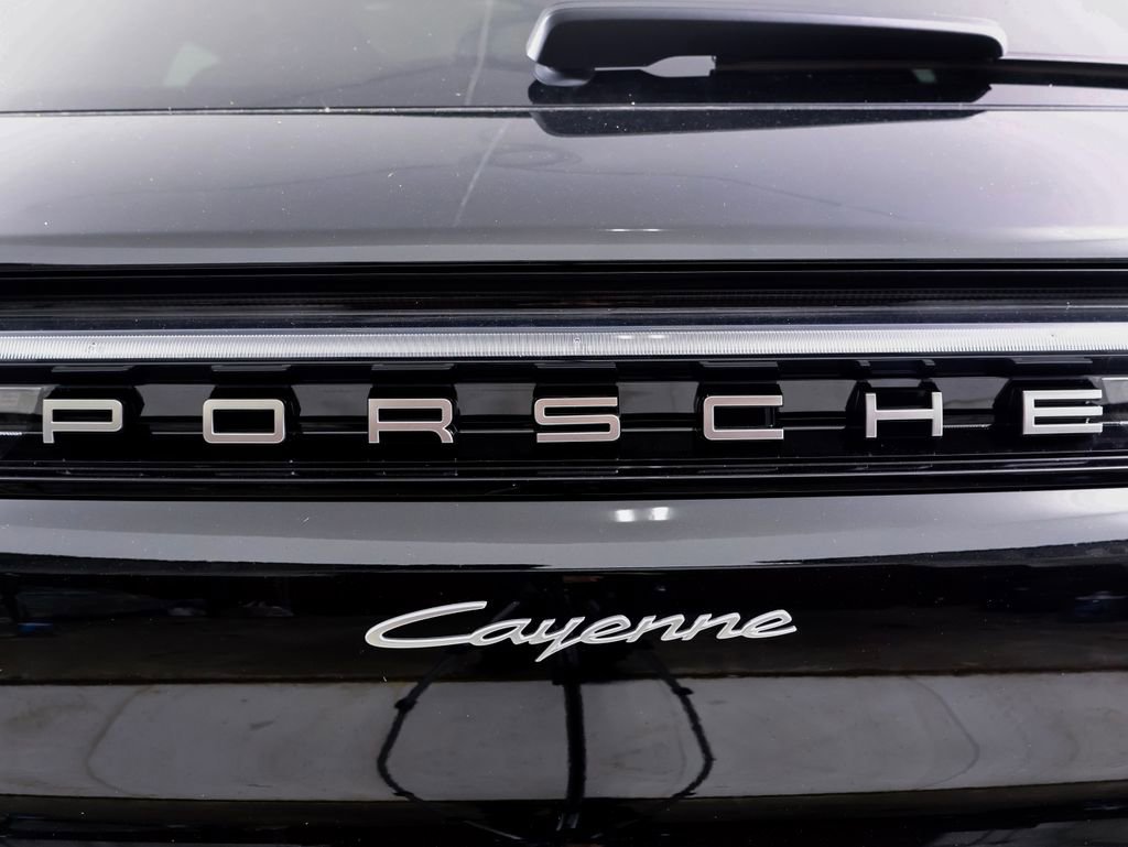 New 2026 Porsche Cayenne image 12