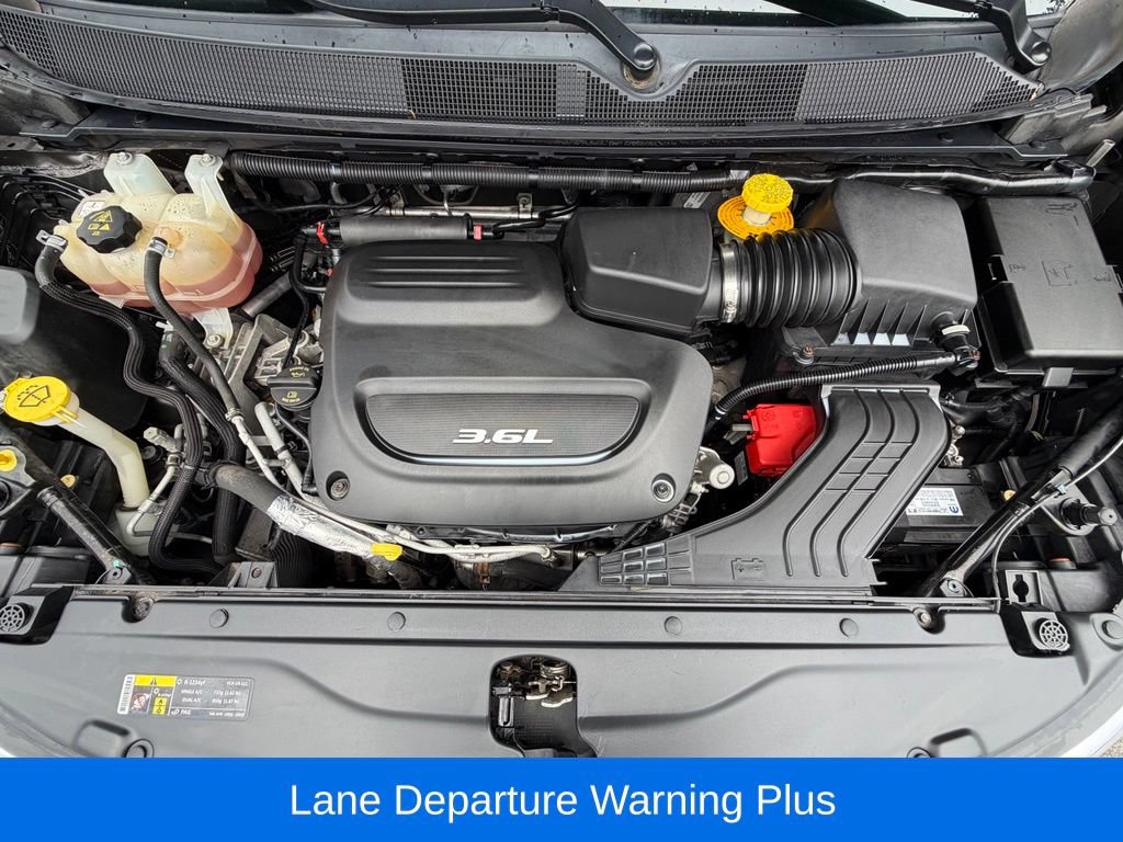 Used 2017 Chrysler Pacifica Touring-L Plus w/ Advanced Safetytec Group FWD image 17