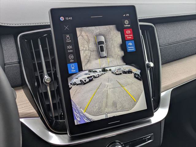 New 2026 Volvo XC90 B6 Plus w/ Protection Package AWD/4WD image 9