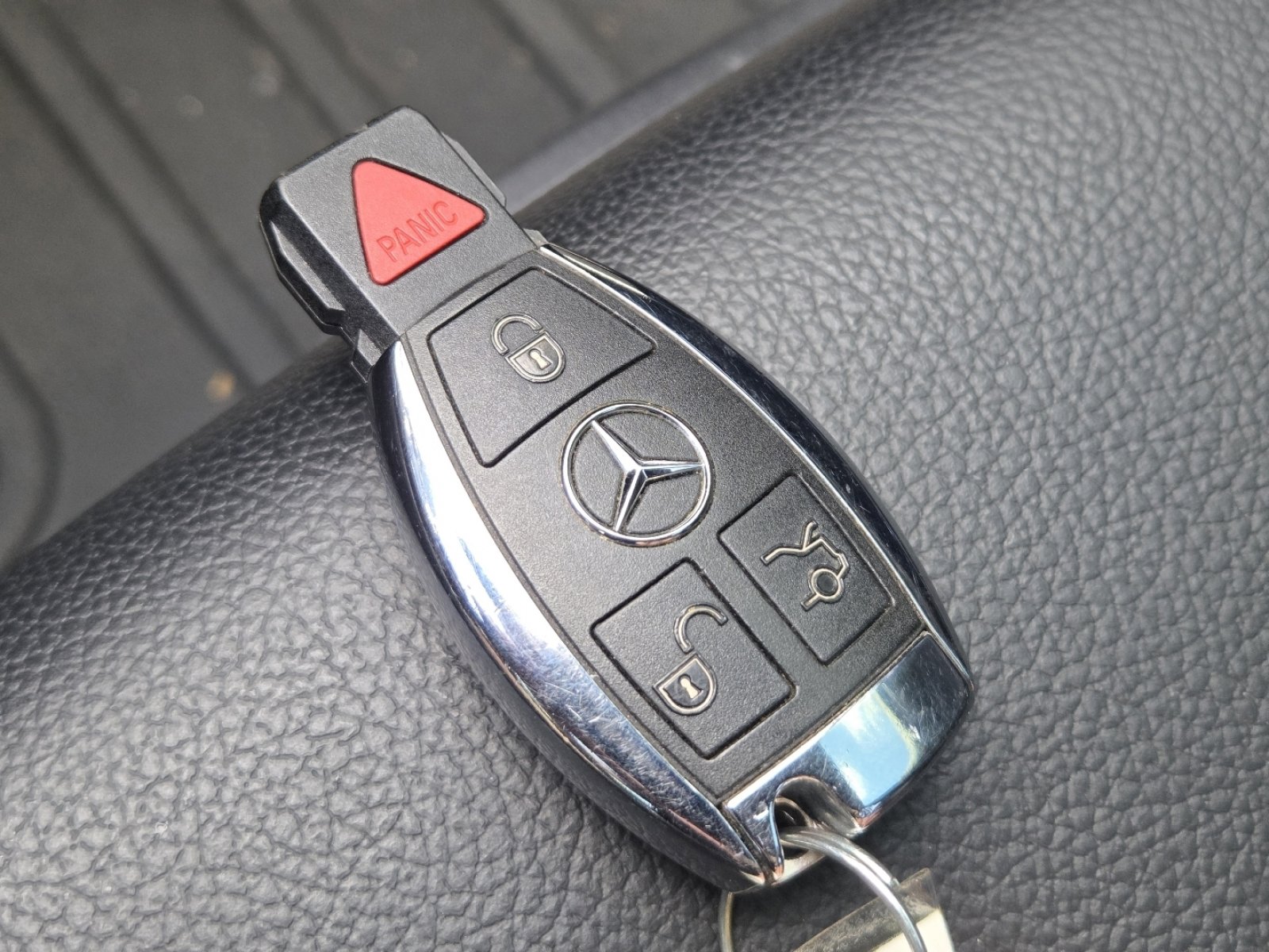 Used 2020 Mercedes-Benz GLA 250 4MATIC image 33