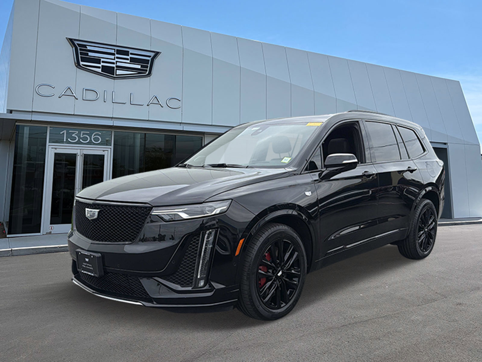 Certified 2023 Cadillac XT6 Sport w/ Technology Package AWD/4WD image 2