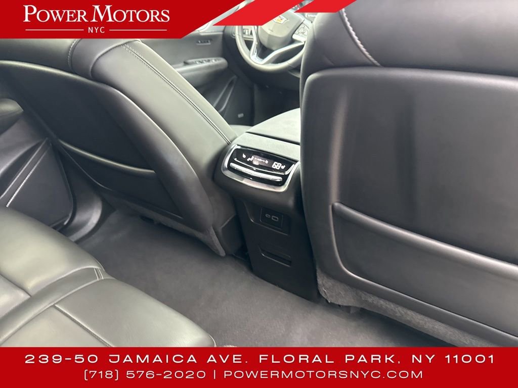 Used 2024 Cadillac XT6 Premium Luxury w/ LPO, Floor Liner Package image 21