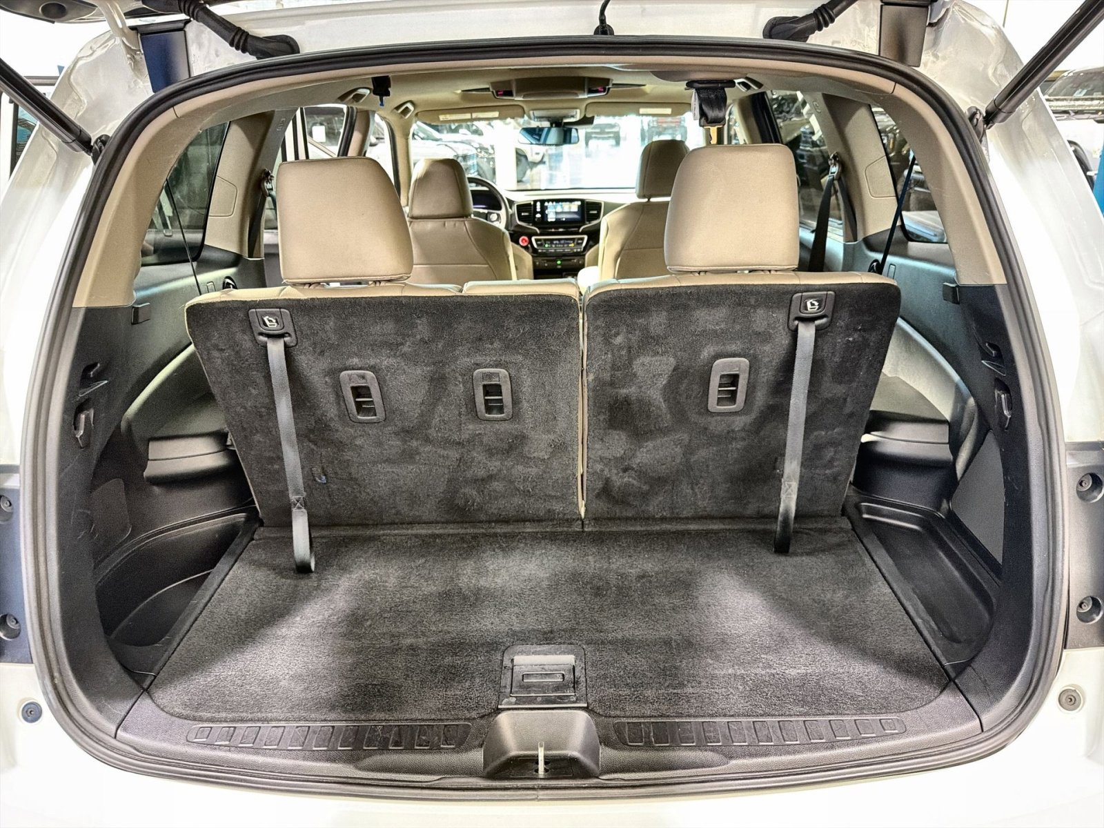 Used 2020 Honda Pilot Touring image 31