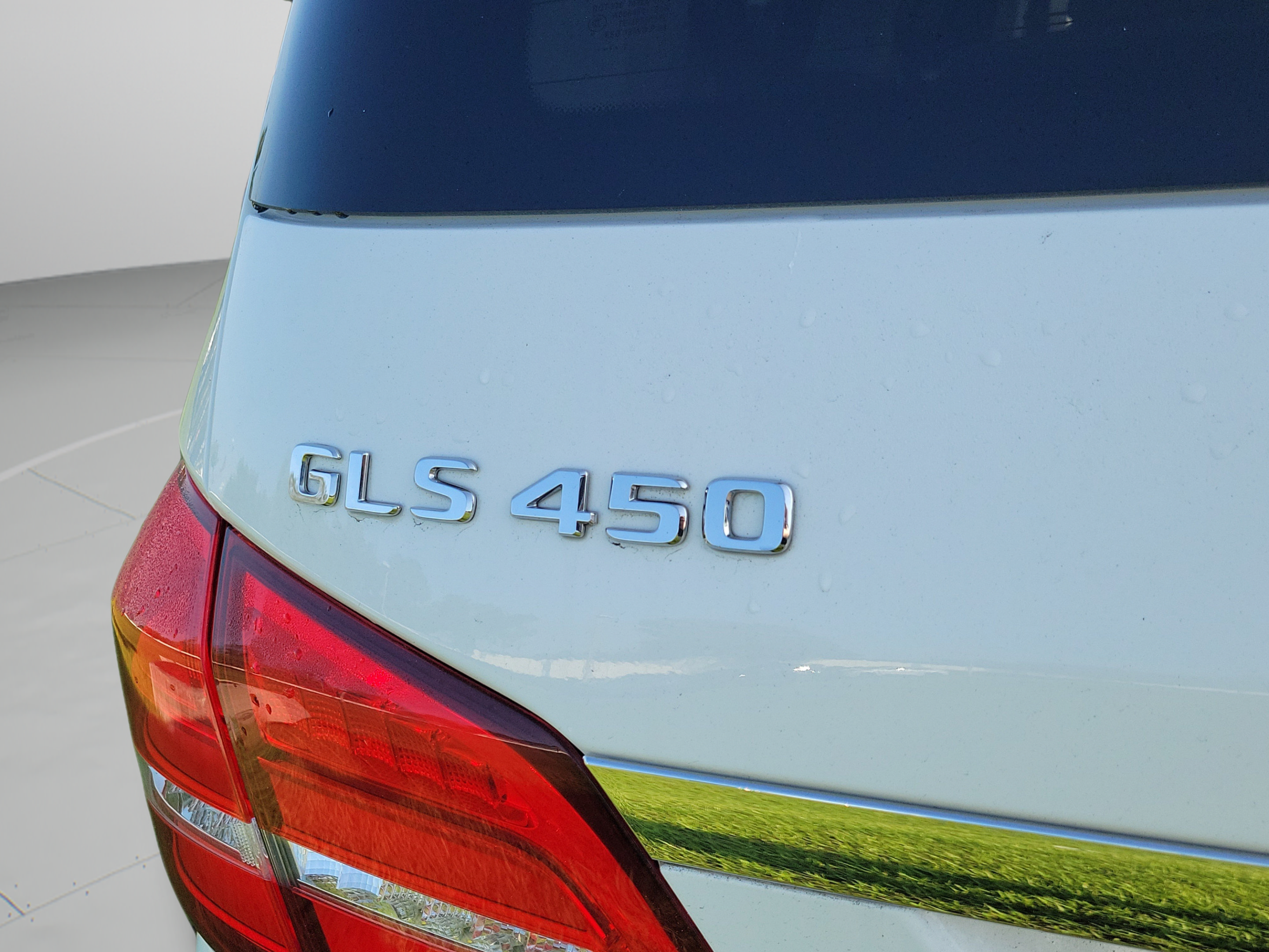 Used 2017 Mercedes-Benz GLS 450 4MATIC w/ Premium Package image 25