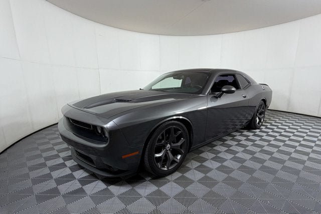 Used 2018 Dodge Challenger SXT Plus RWD image 2