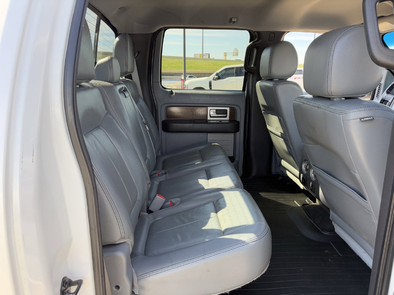 Used 2013 Ford F150 Lariat w/ Mid Equipment Group RWD image 29