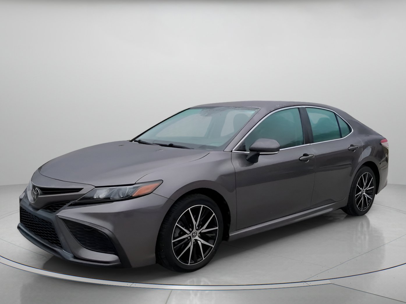 Used 2022 Toyota Camry SE w/ Carpet Mat Package (TMS) image 8