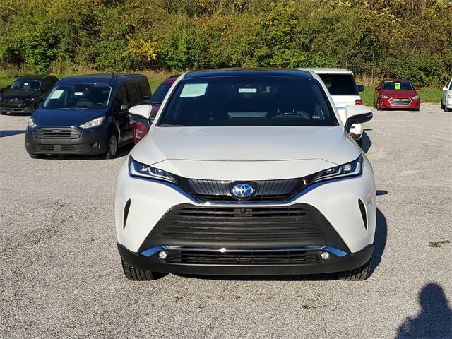 Used 2024 Toyota Venza Limited image 2