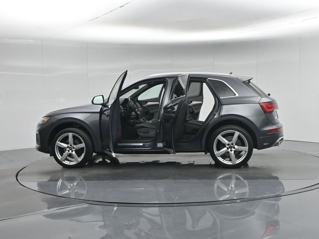 Used 2021 Audi SQ5 Premium w/ Convenience Package image 34