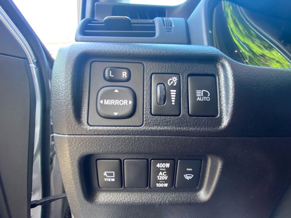Used 2023 Toyota 4Runner SR5 Premium w/ Moonroof Package AWD/4WD image 18