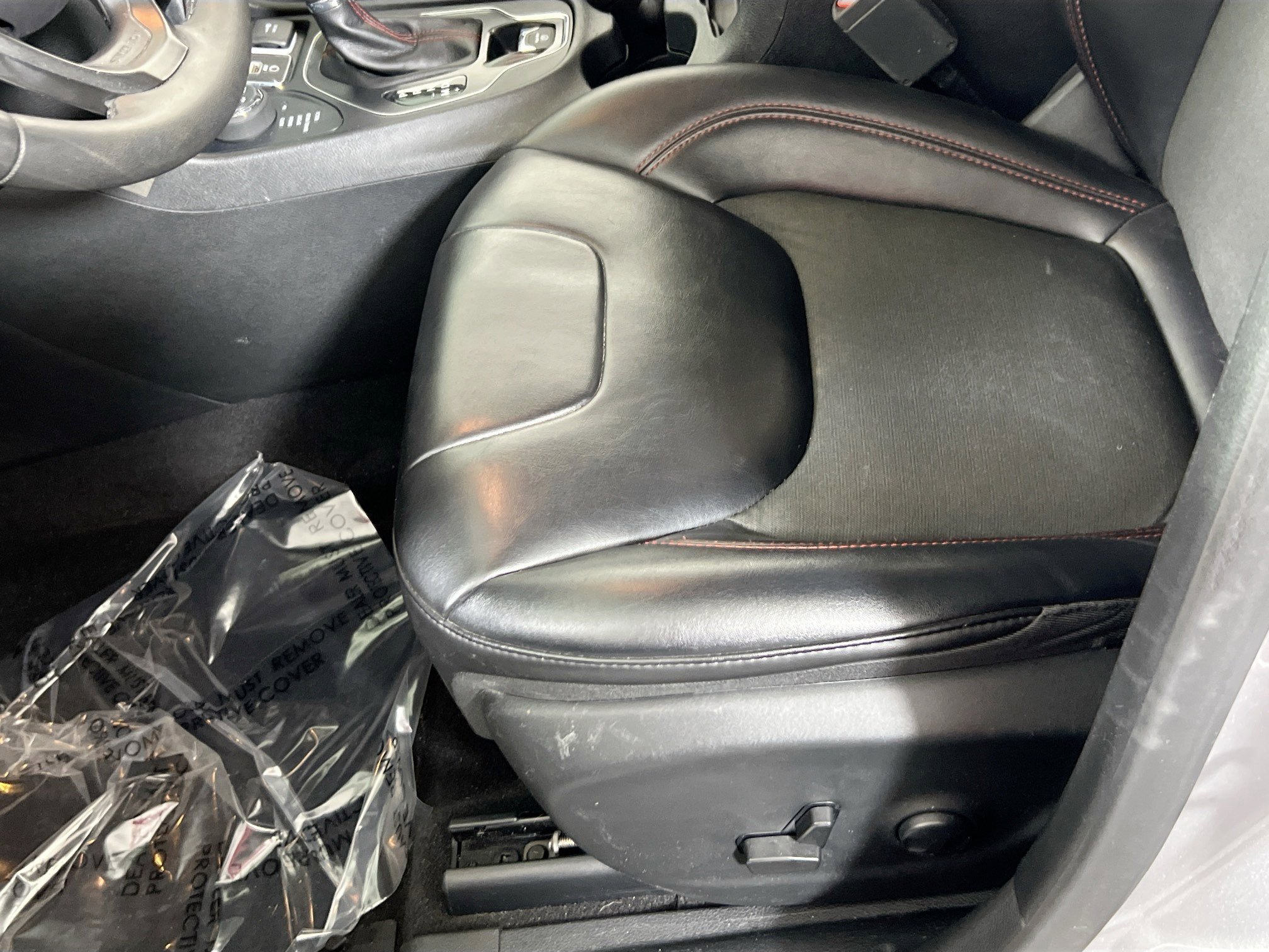 Used 2022 Jeep Cherokee Trailhawk w/ Trailer Tow Group image 18