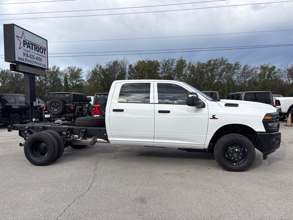New 2027 RAM 3500 Tradesman AWD/4WD image 25