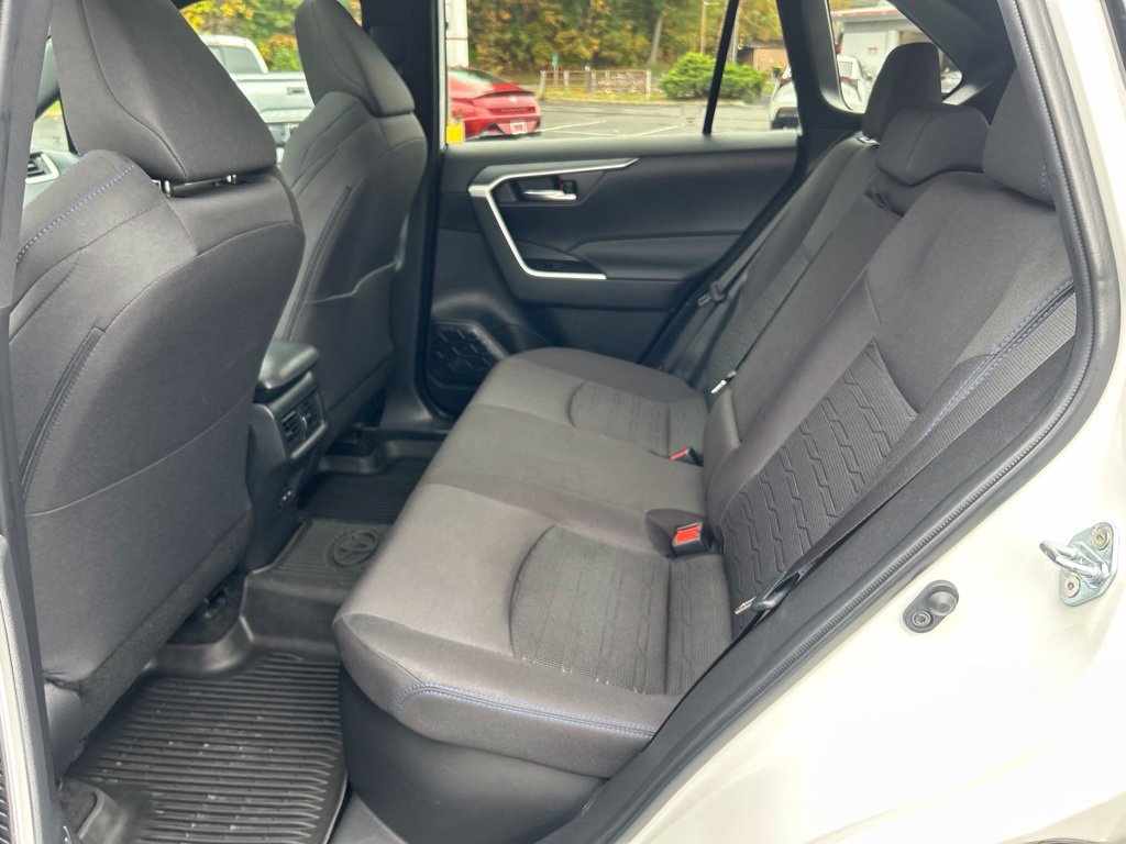 Certified 2024 Toyota RAV4 SE w/ Convenience Package AWD/4WD image 27