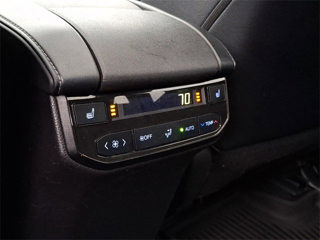 Used 2022 Toyota Highlander Platinum image 12