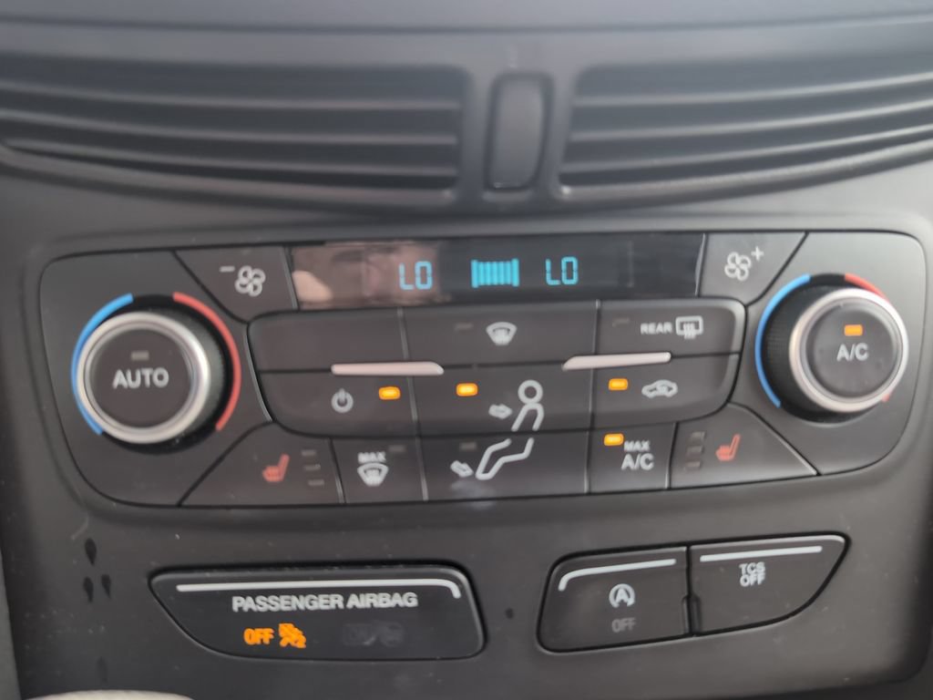 Used 2018 Ford Escape SE AWD/4WD image 12