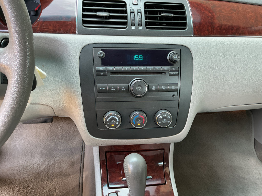 Used 2007 Buick Lucerne CX FWD image 12