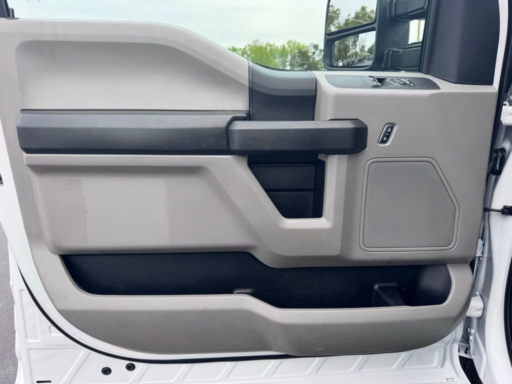 Used 2020 Ford F250 XL w/ Power Equipment Group AWD/4WD image 17