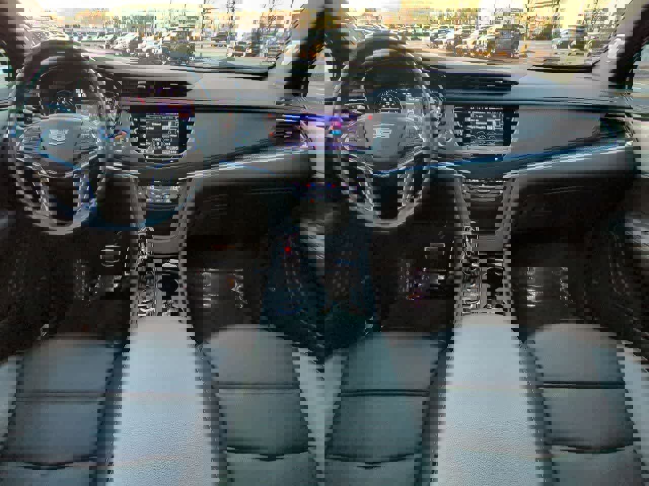 Used 2023 Cadillac XT5 Sportv w/ Technology Package image 15