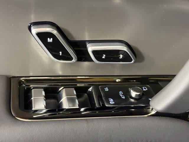 New 2027 Land Rover Range Rover Sport Dynamic SE AWD/4WD image 14