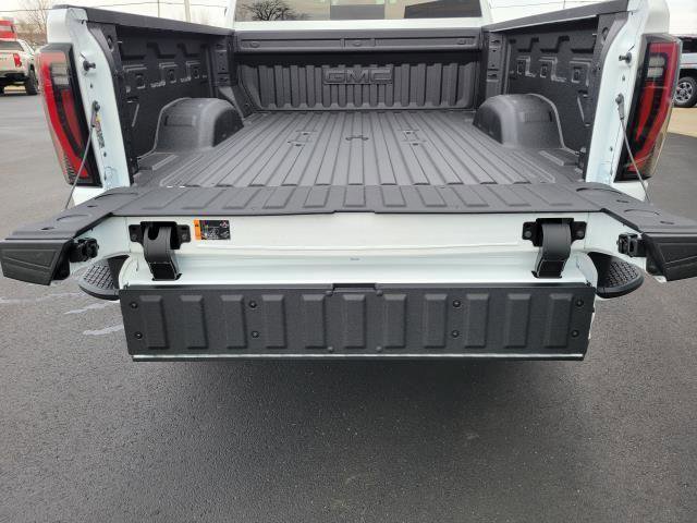 New 2026 GMC Sierra 2500 AT4 w/ AT4 Premium Plus Package image 32