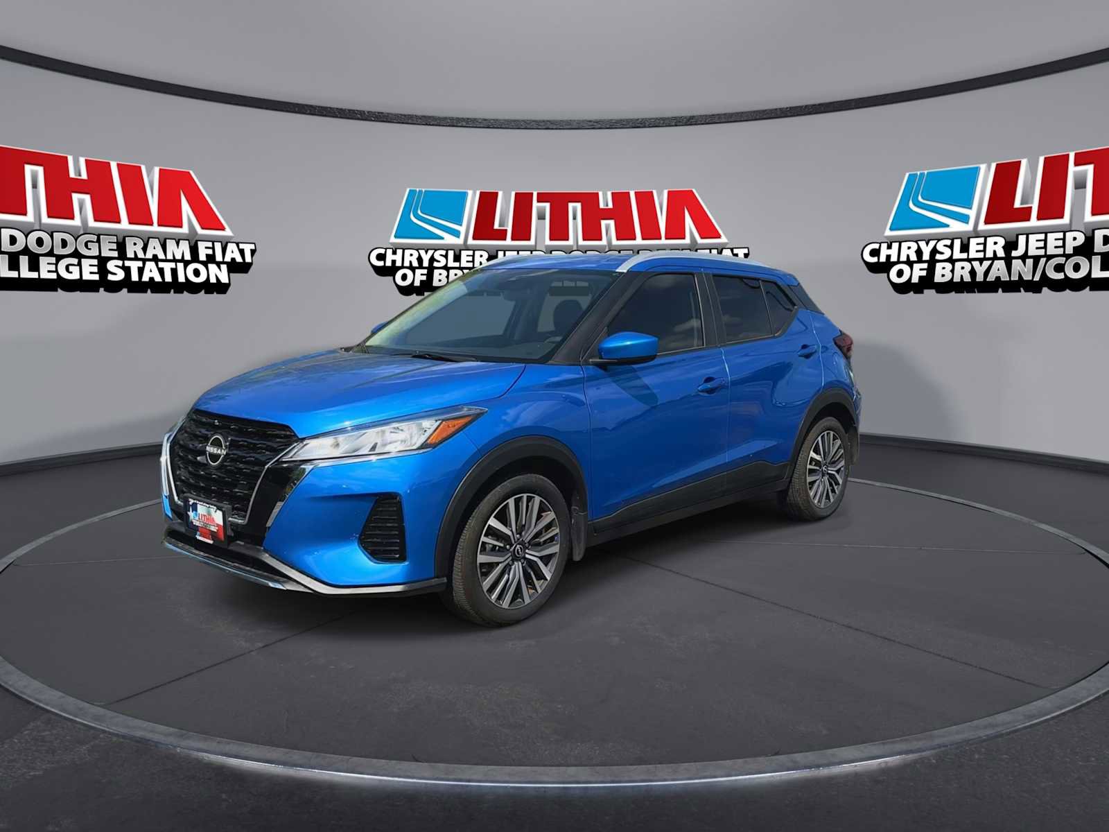 Used 2024 Nissan Kicks SV image 4