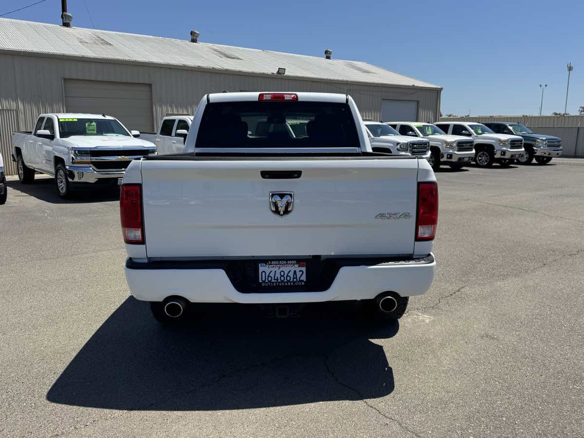 Used 2015 RAM 1500 Express AWD/4WD image 9