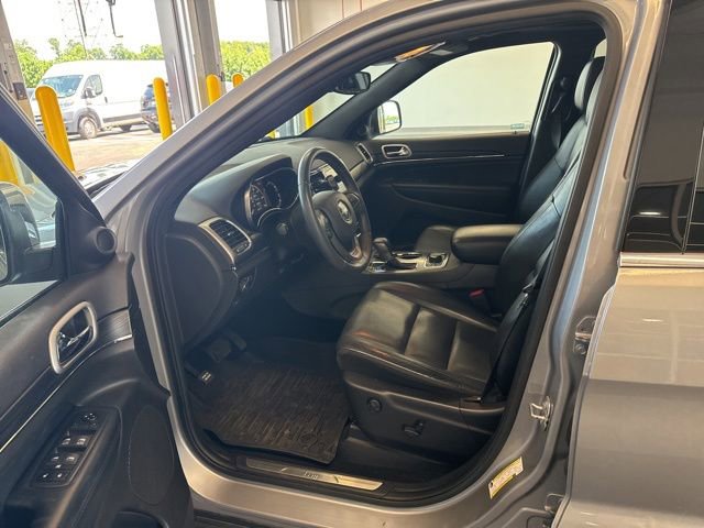 Used 2019 Jeep Grand Cherokee Limited w/ Trailer Tow Group IV AWD/4WD image 5