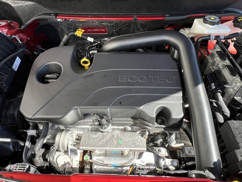 Used 2024 GMC Terrain SLE image 8