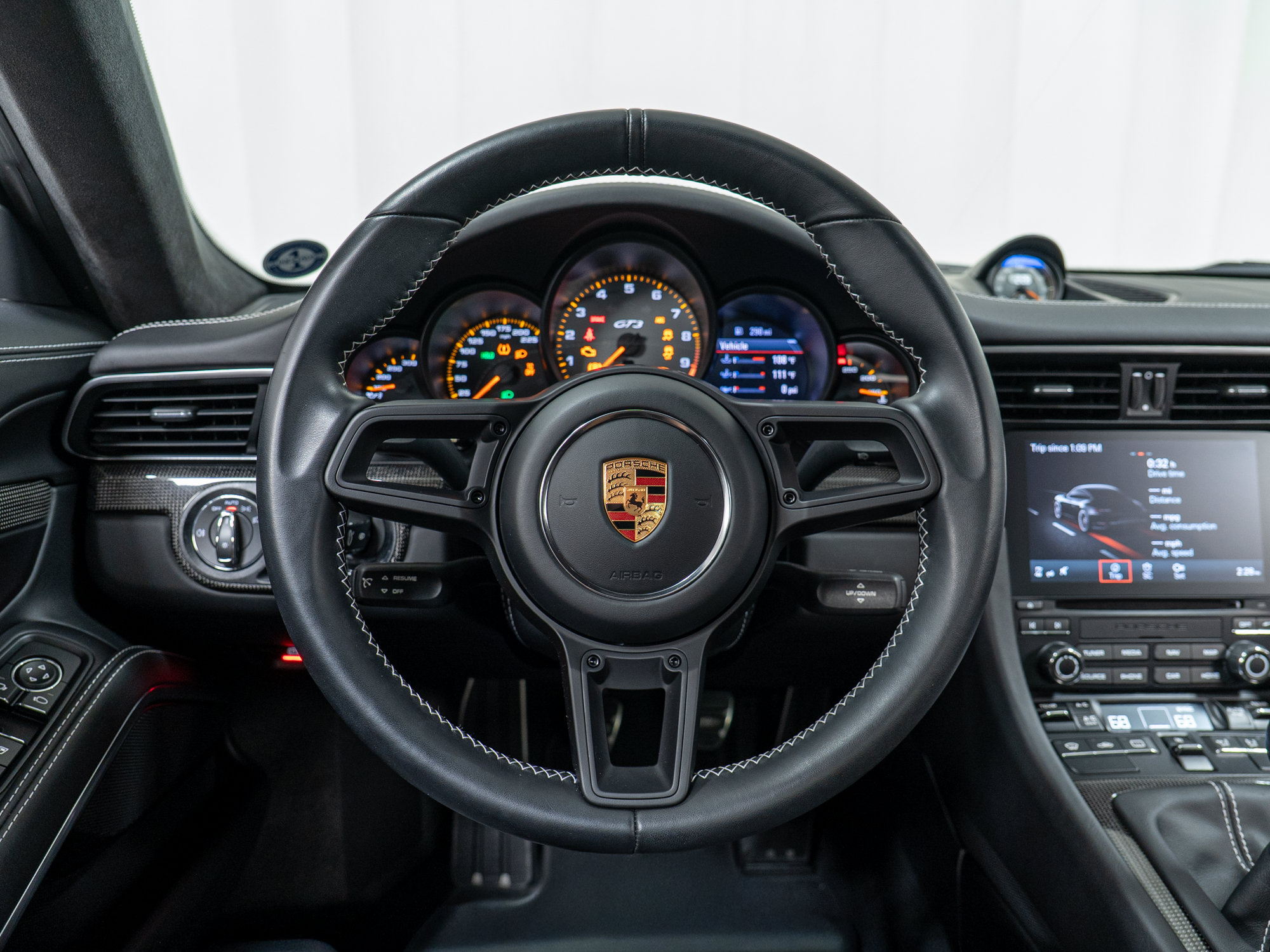 Certified 2018 Porsche 911 GT3 RWD image 26