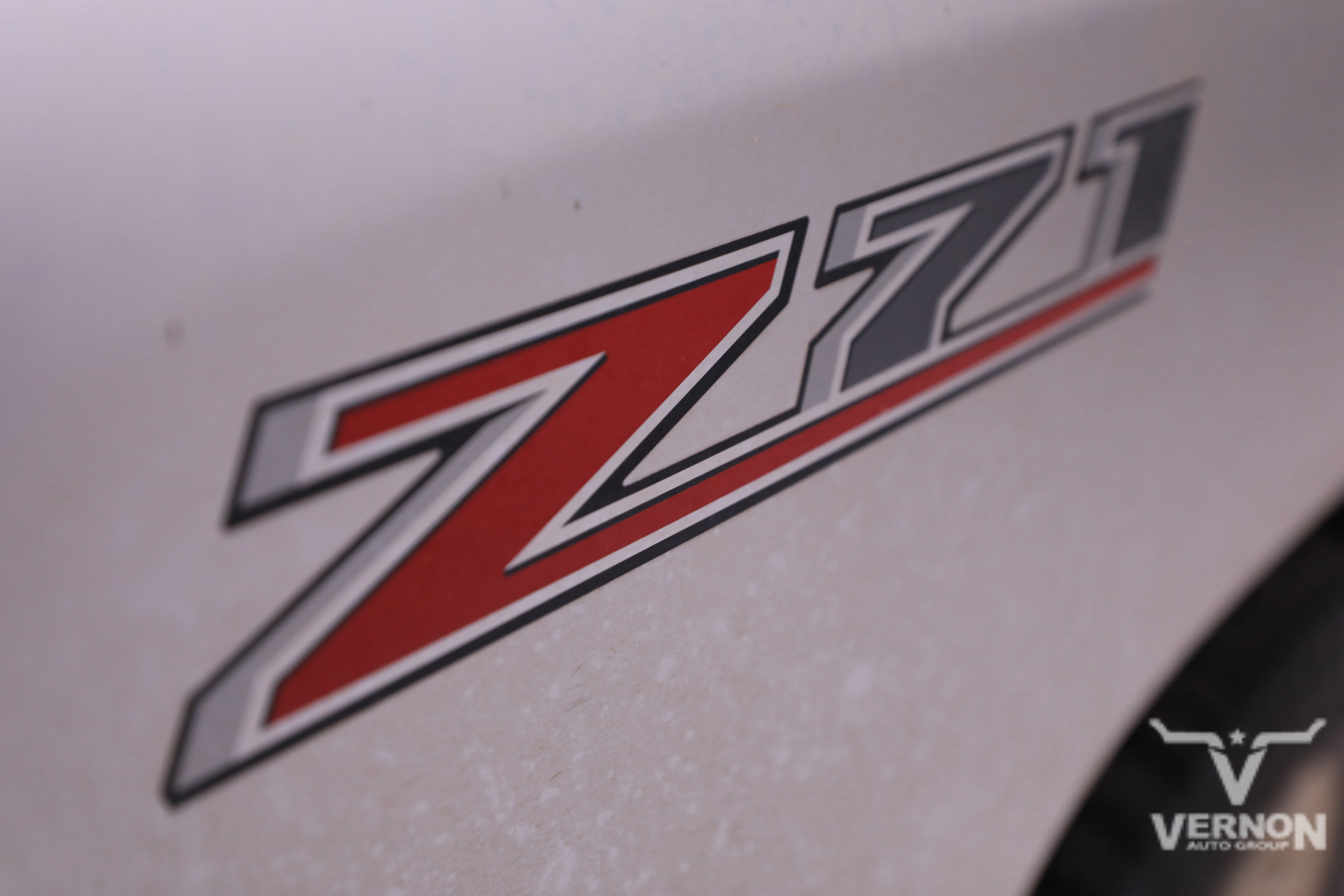 Used 2011 Chevrolet Silverado 1500 LTZ w/ Z71 Appearance Package image 12