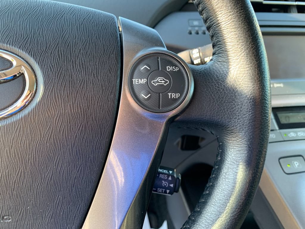 Used 2015 Toyota Prius Persona Series FWD image 28