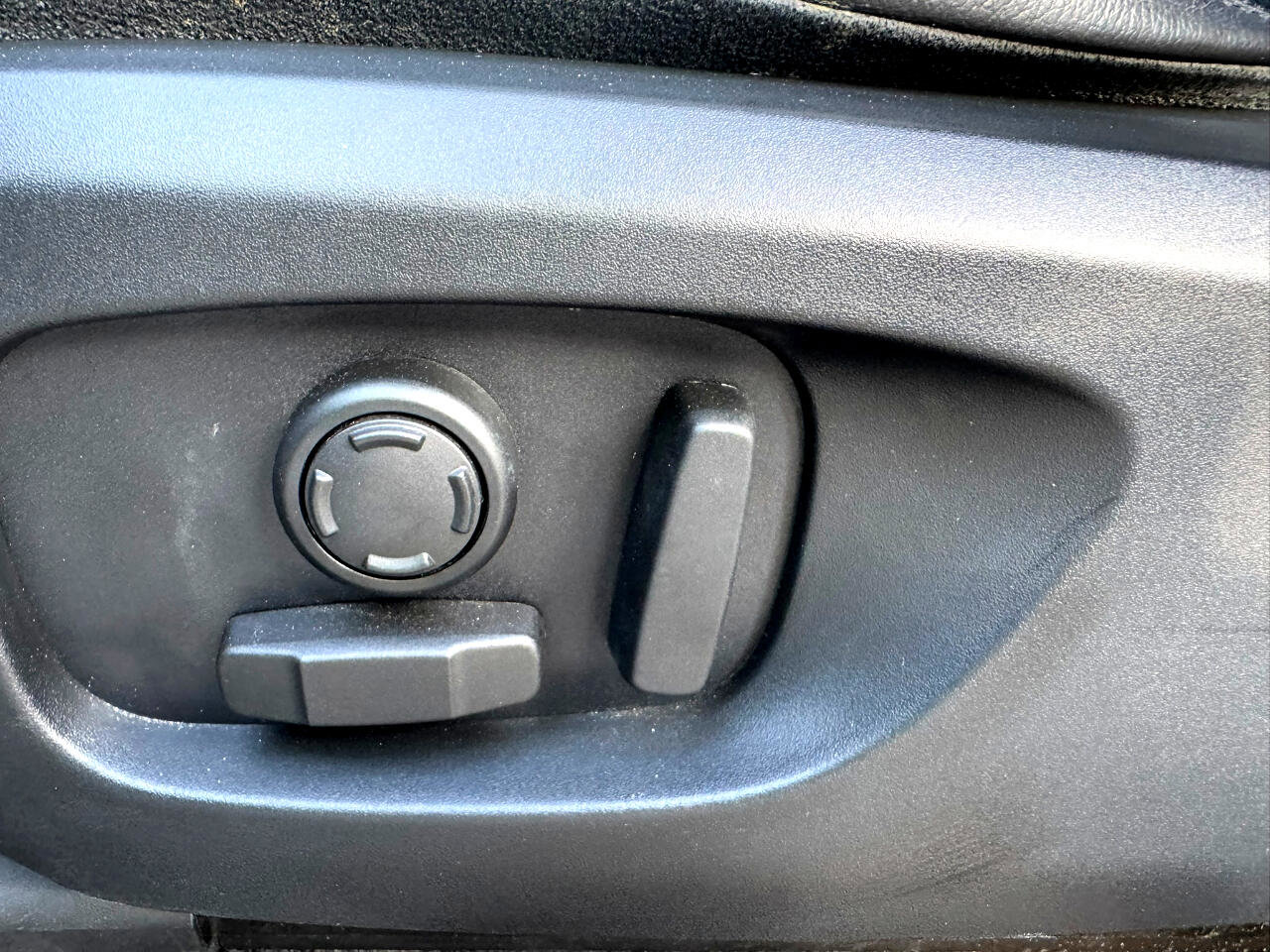 Used 2018 Land Rover Discovery Sport HSE image 9