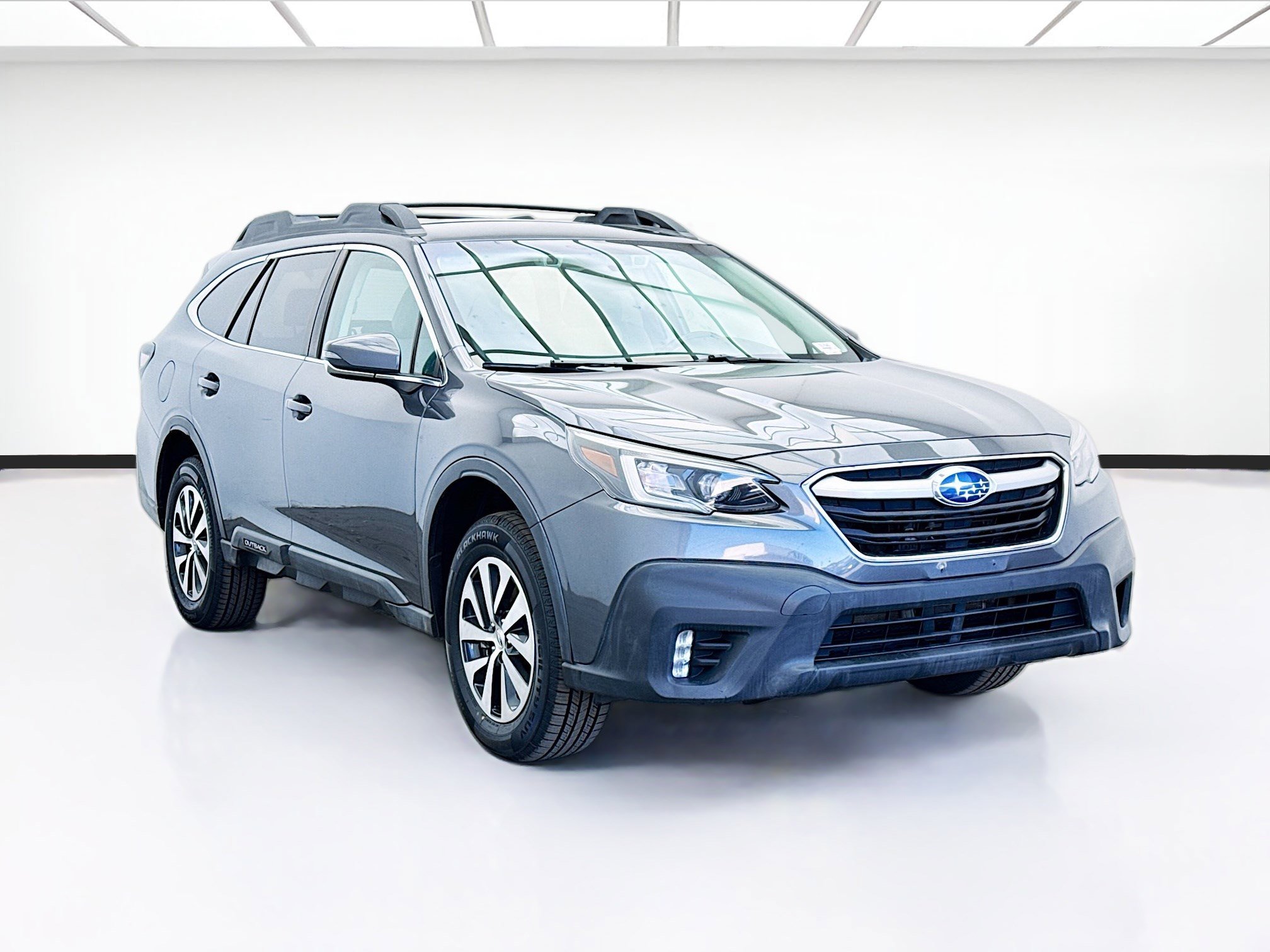 Used 2022 Subaru Outback Premium image 3