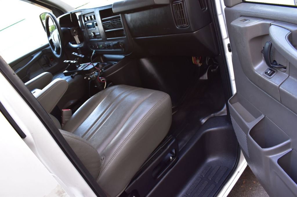 Used 2014 Chevrolet Express 2500 image 18