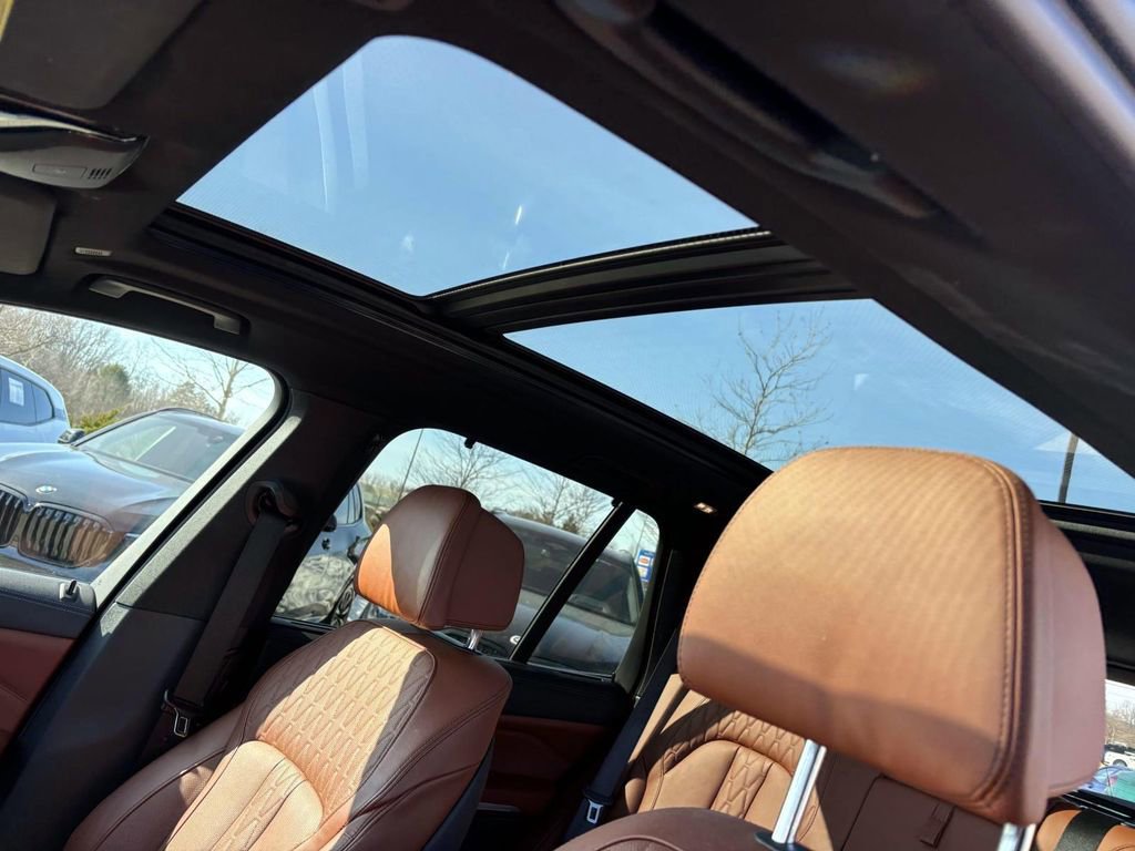 Used 2023 BMW X5 M50i w/ Executive Package image 24